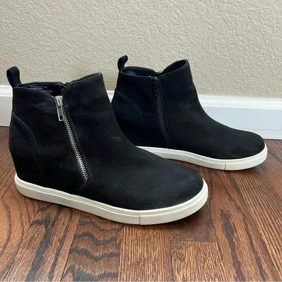 Madden Girl Steve Madden Piperr Wedgie Sneaker Bootie Black Size 10 Side Zip $95 - Picture 11 of 16